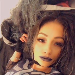 Meet your Posher, Sonia